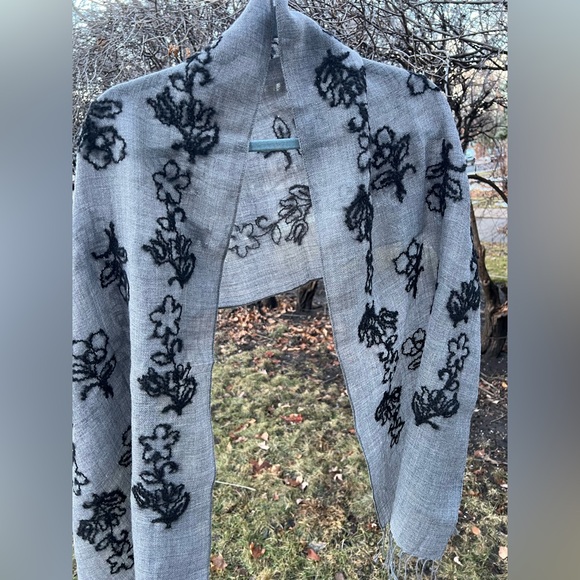 🇮🇹Vintage 100% Pure Wool/Lana Scarf by Ostinelli Como Italy | Floral 18” x 68” - Picture 13 of 17